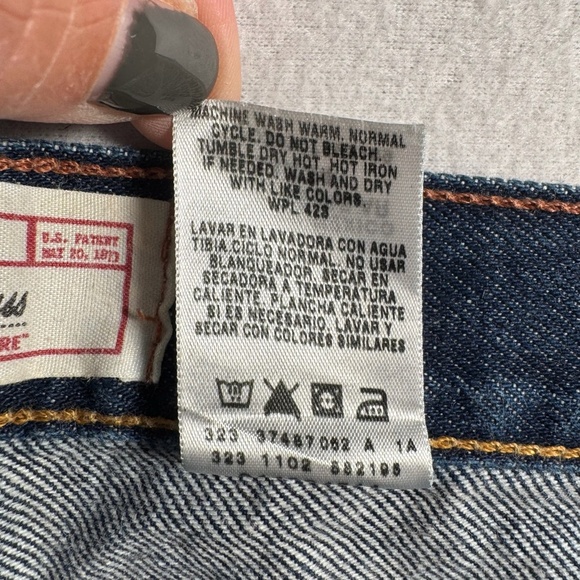 Levis Jeans Mens 34 Blue Straight Regular Fit Mid Rise Dark Wash - Picture 4 of 10